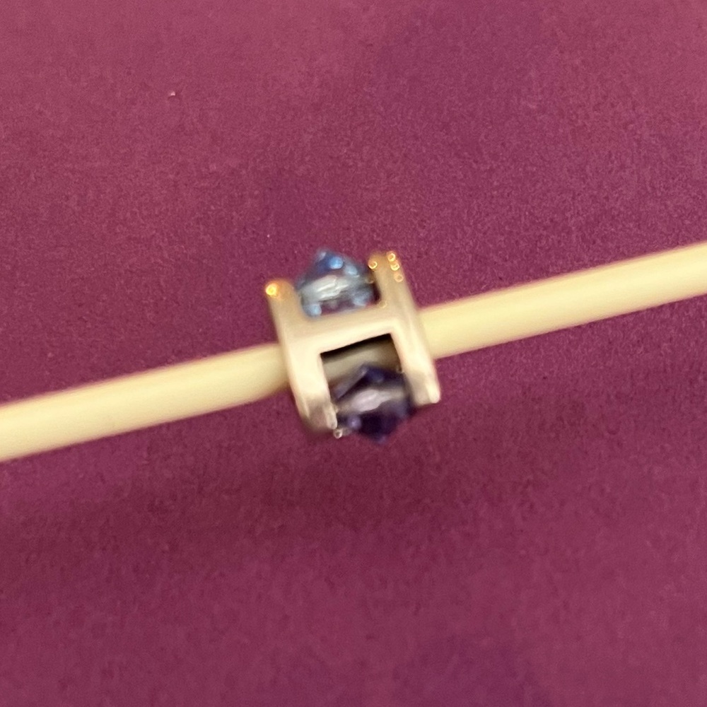 Trollbeads small summer jewel charm. Item # TAGBE-00102. Retired 2019. - Picture 2 of 10